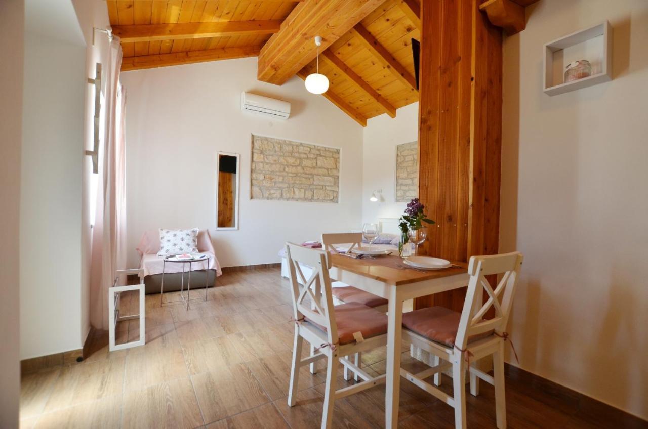 Апартаменты Casa Nini Ровинь Экстерьер фото